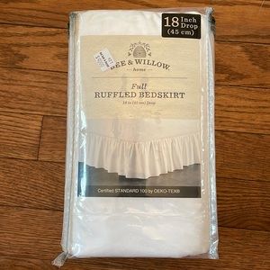 Bee & Willow full size bedskirt